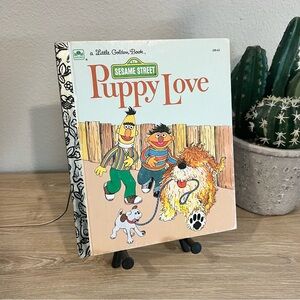 Vintage Sesame Street Puppy Love Little Golden Book 1983 Bert Ernie CTW